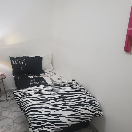 Appartement Comfy Zone à Abou Dabi Extérieur photo